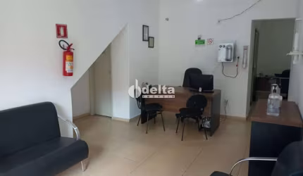 Prédio disponível para venda no bairro Centro em Uberlândia-MG
