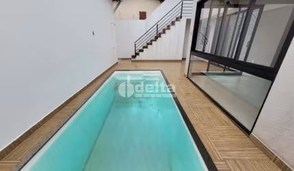 Casa disponível para venda no bairro Nova Uberlândia em Uberlândia MG