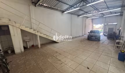 Galpão disponível para Locação no bairro Marta Helena em Uberlândia-MG
