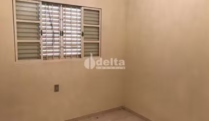 Casa disponível para locação no bairro Cidade Jardim em Uberlândia-MG