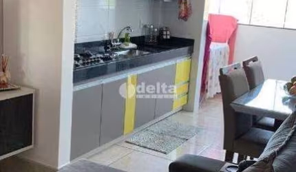 Apartamento disponível para venda no bairro Presidente Roosevelt em Uberlândia-MG