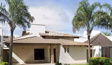 Casa disponível para venda no bairro Jardim Karaíba em Uberlândia MG