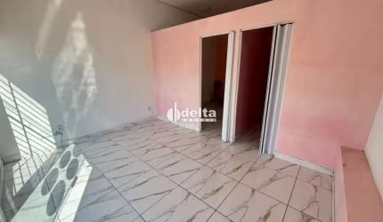 Loja disponível para locação no bairro Mansour em Uberlândia-MG