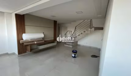 Cobertura disponível para locação no bairro Saraiva em Uberlândia-MG