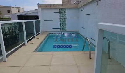 COBERTURA REFORMADA NA PONTA DA PRAIA - ÓTIMA LOCALIZAÇÃO  - PISCINA E CHURRASQUEIRA