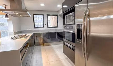 Apartamento com 3 quartos à venda em Cidade Monções - SP