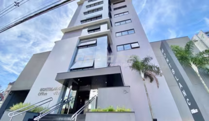 Sala Comercial no Edifício Mont Blanc: Perto do Fórum I Cadore Imóveis
