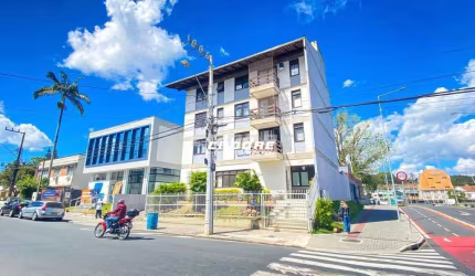 Apartamento para Locação no bairro Ponta Aguda I Cadore Imóveis.