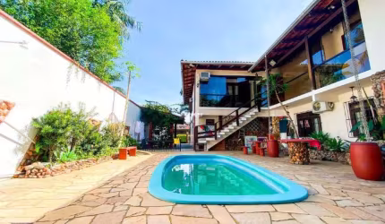 Casa com 03 dormitórios no Garcia | Cadore Imóveis