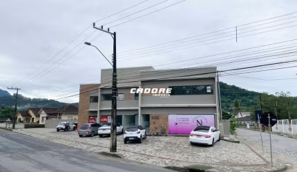 Sala comercial para locação no bairro Itoupava Central | Cadore Imóveis