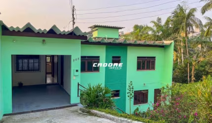 Casa parte superior no bairro Garcia I Cadore Imóveis