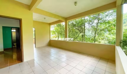 Casa Térrea para locação no bairro Garcia I Cadore Imóveis