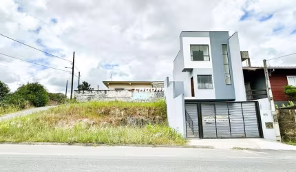 Oportunidade - Sobrado à venda - Bairro Salto