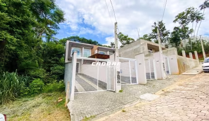 Casa com 02 dormitórios no Badenfurt | Cadore Imóveis