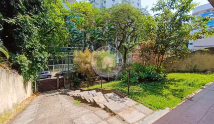 Imperdível oportunidade! Casa à venda na Freguesia, Rio de Janeiro-RJ, com 6 quartos, 1 suíte, 2 salas, 4 banheiros, 3 vagas e 388m².