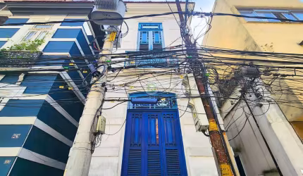 Imperdível Casa à Venda em Botafogo-RJ: 8 Quartos, 1 Suíte, 2 Salas, 5 Banheiros, 292m² de Área