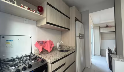 Lindo apartamento todo mobiliado a 700 metros da praia dos ingleses.