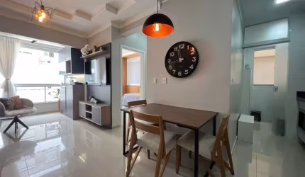 Lindo apartamento com escritura pública, a 100 metros da praia dos ingleses (gaivotas)