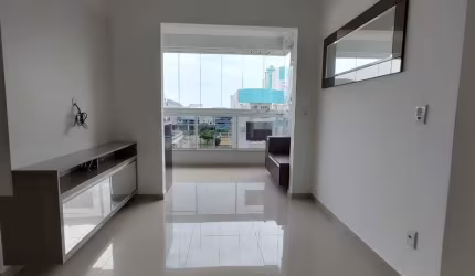 Apartamento duplex com escritura pública a 100 metros da praia dos ingleses.