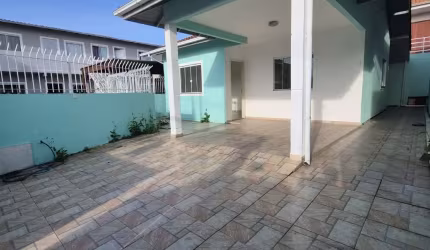 Casa térrea nos ingleses, a 500 metros do mercado brasil atacadista.