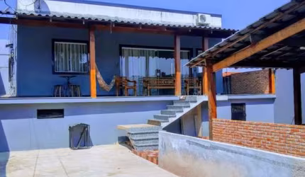 Casa a Venda - Bairro Sevilha - Ribeirão das Neves/MG,  360m², 3 Quartos, 1 Suíte, 2 Vagas de Garagem