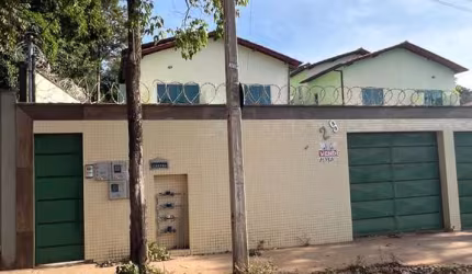 Casa com 2 quartos à venda na Alameda dos Ipês, 29, Vale das Acácias, Ribeirão das Neves, 65 m2 por R$ 180.000