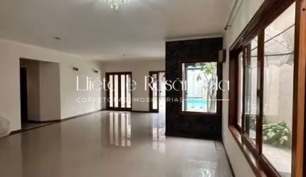 SOBRADO PARA LOCAÇÃO NO URBANOVA