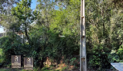 Terreno com 360m2 no Condomínio Cantegril em Viamão