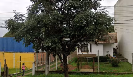 Casa Terrea Excelente Localização! Terreno Plano para Desfrutar em Família!
