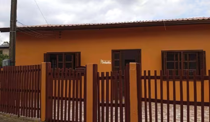 Casa Linda * Bem localizada*