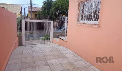 Casa para venda  no Bairro VILA IPIRANGA em Porto Alegre