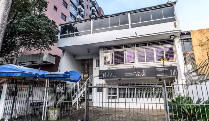 Casa para venda  no Bairro Passo da Areia em Porto Alegre