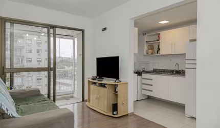 Apartamento para venda  no Bairro Santa Maria Goretti em Porto Alegre