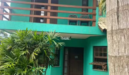 CASA EM CONDOMINIO DE ALTO PADRÃO À VENDA