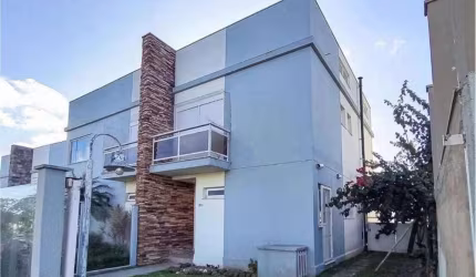Casa para venda  no Bairro Lomba do Pinheiro em Porto Alegre