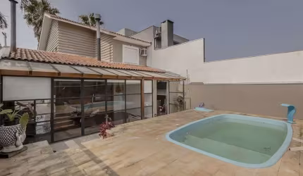 Casa em Condomínio para venda  no Bairro Lomba do Pinheiro em Porto Alegre