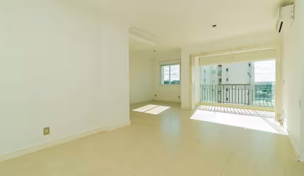 Apartamento para venda  no Bairro Passo da Areia em Porto Alegre