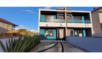 Casa para venda  no Bairro MARIO QUINTANA em Porto Alegre