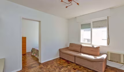 Apartamento para venda  no Bairro VILA IPIRANGA em Porto Alegre