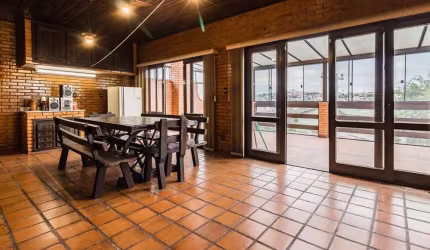 Casa para venda  no Bairro Partenon em Porto Alegre