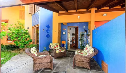 Casa em Condomínio para venda  no Bairro CAVALHADA em Porto Alegre
