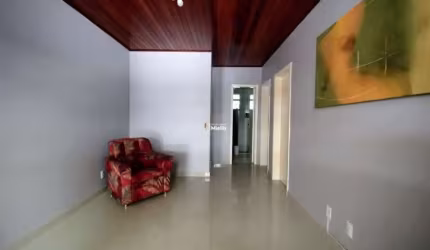 Apartamento térreo com excelente localização!