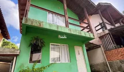 SOBRADO EM ÓTIMA LOCALIZAÇÃO - PARADA 43 - VIAMÃO RS