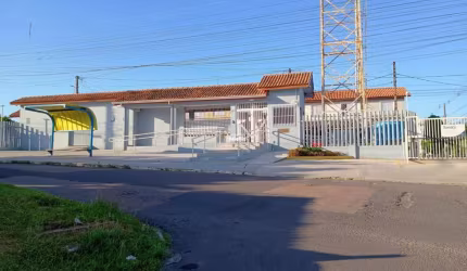 Sobrado na Sta Cecilia / Cond Veneza.