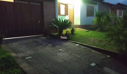 LINDA CASA DOIS DORMITÓRIOS - TERRENO DE 300M2 - FIUZA VIAMÃO