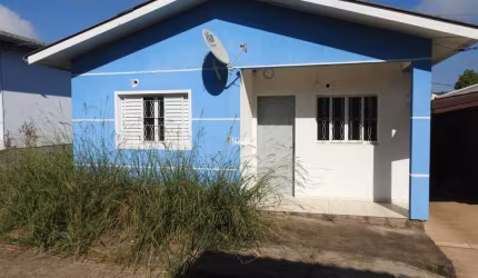 Linda casa com 2 dormitórios