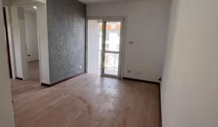 Apartamento todo reformado com churrasqeira