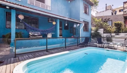 Casa para venda  no Bairro Partenon em Porto Alegre