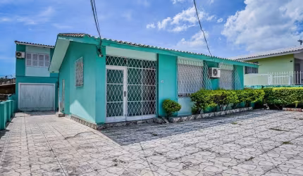 Casa em Condomínio para venda  no Bairro Santa Tereza em Porto Alegre