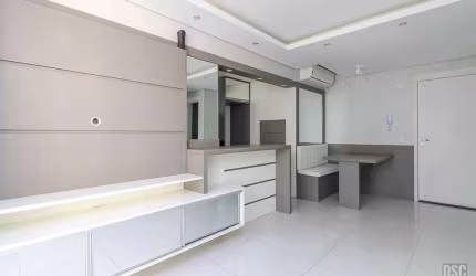 Apartamento para venda  no Bairro VILA NOVA em Porto Alegre